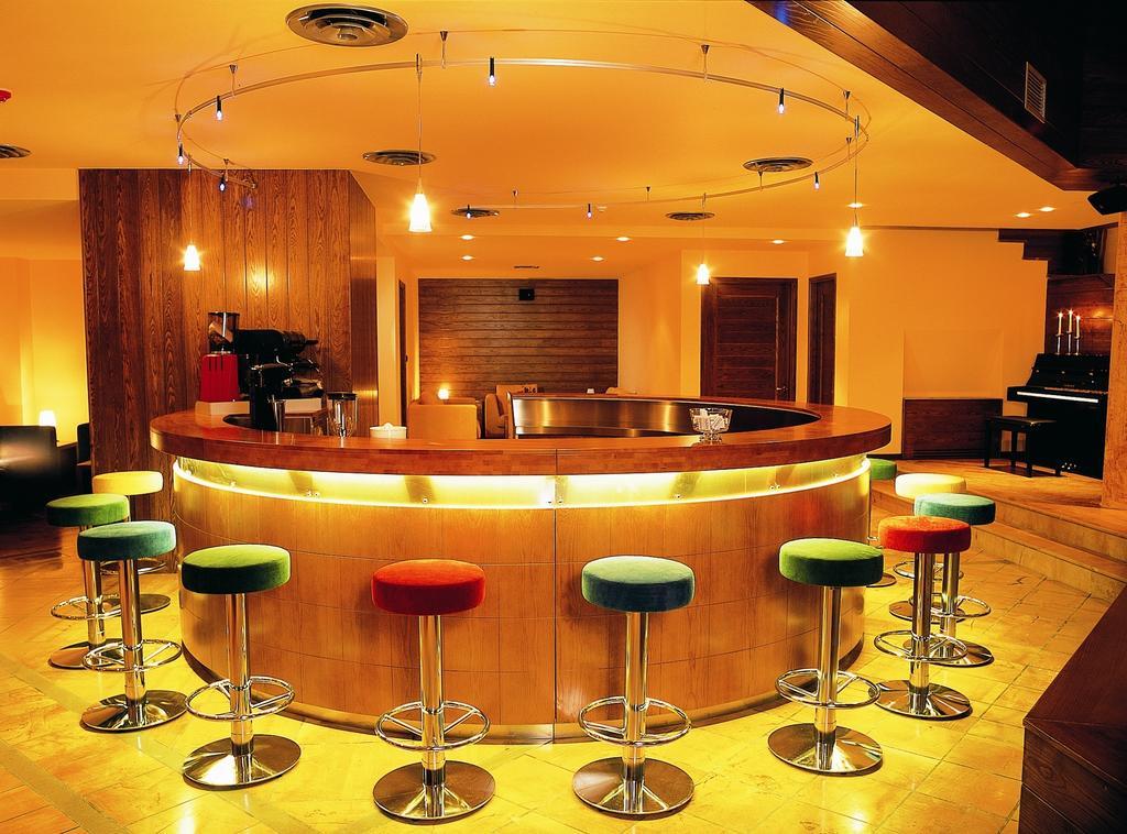 Avaris Hotel Karpenisi Ngoại thất bức ảnh